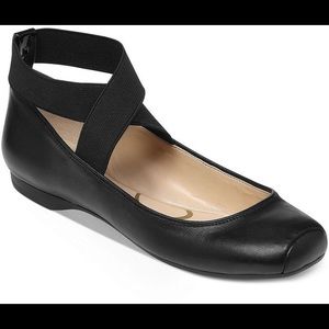 JESSICA SIMPSON Mandalaye Elastic Ballet Flat Shoe